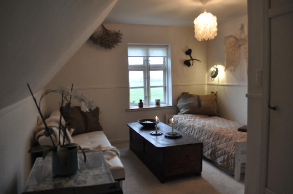 Bed and Breakfast Hosmaria Sollested  Экстерьер фото